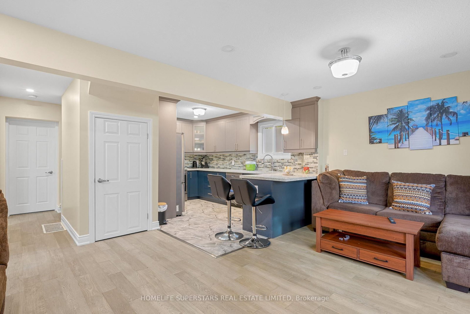 Detached House for sale at 13 Lewis Street, Hamilton, Ontario, L8H 6C3 - McQuesten - MLS: X12977998