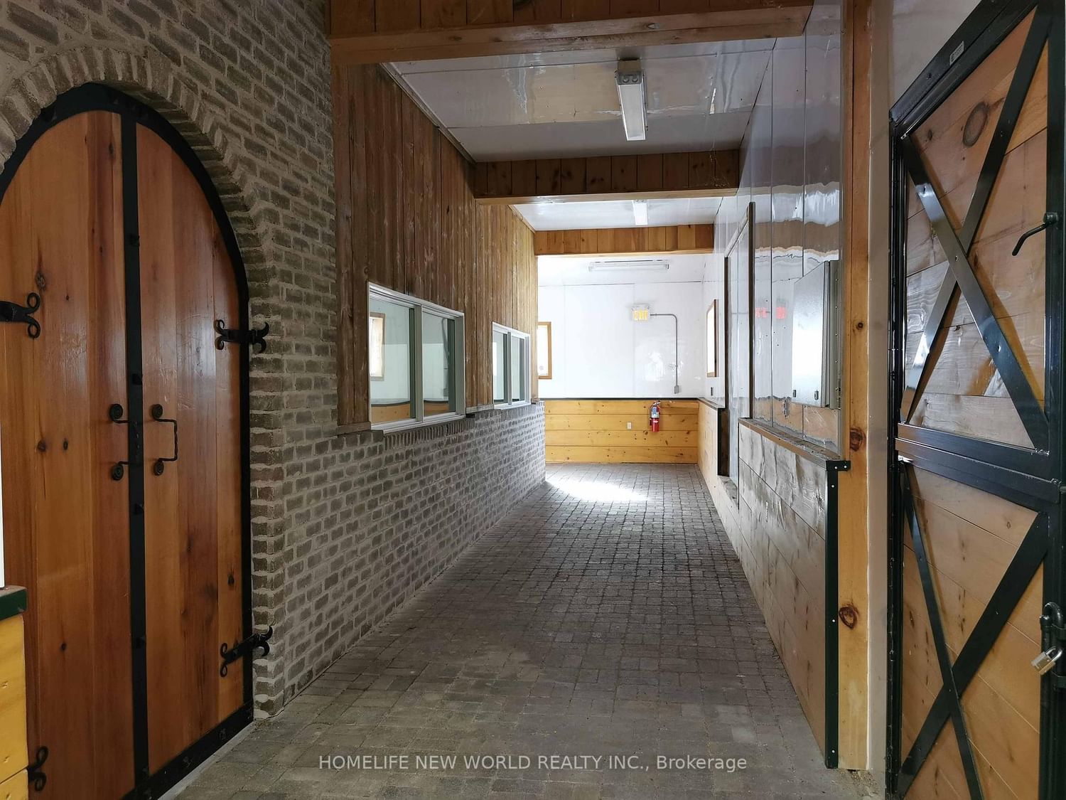 337 Escott Rockport Road • Leeds and the Thousand Islands, ON photo 8