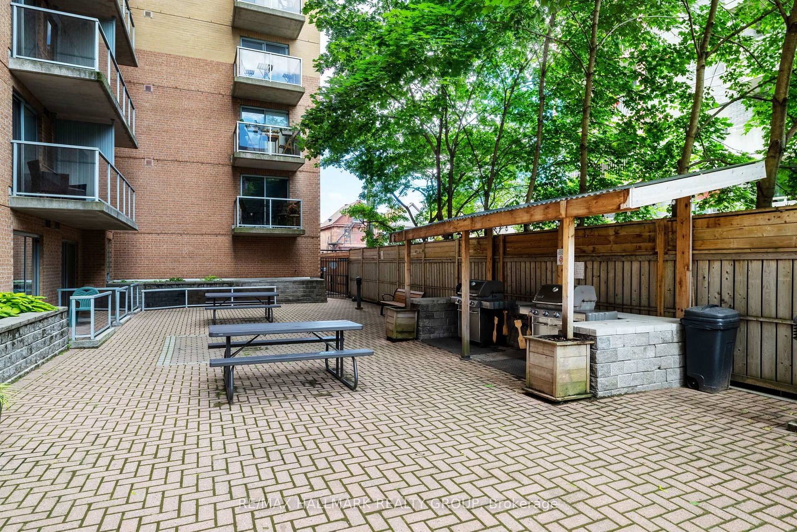 429 Somerset Street W, Unit PH13 - Photo 17