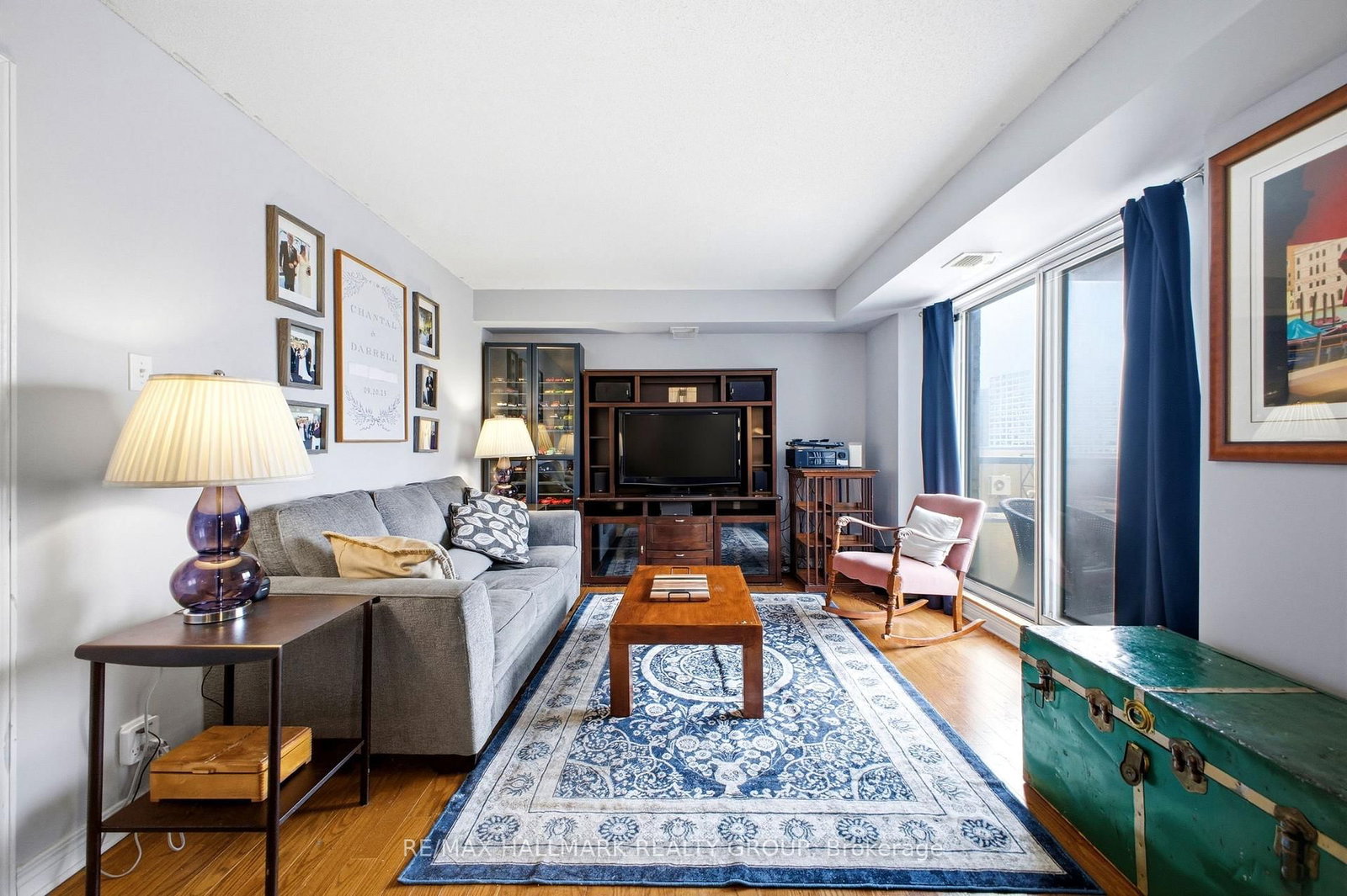 429 Somerset Street W, Unit PH13 - Photo 2