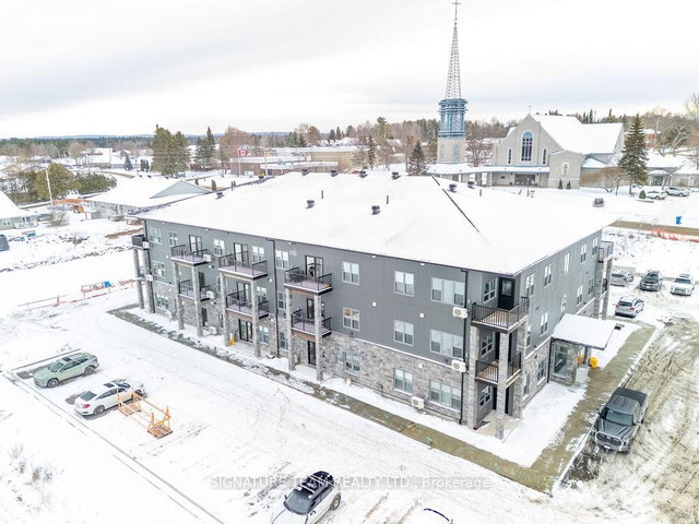 204 - 78 b Queen Street