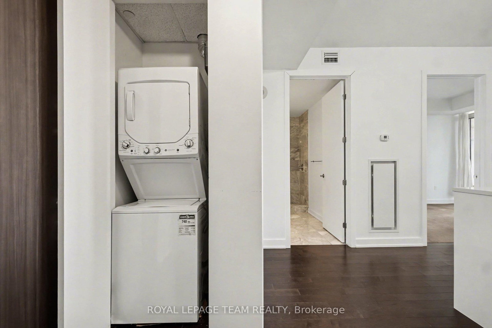 111 Champagne Avenue S, Unit 406 - Photo 16