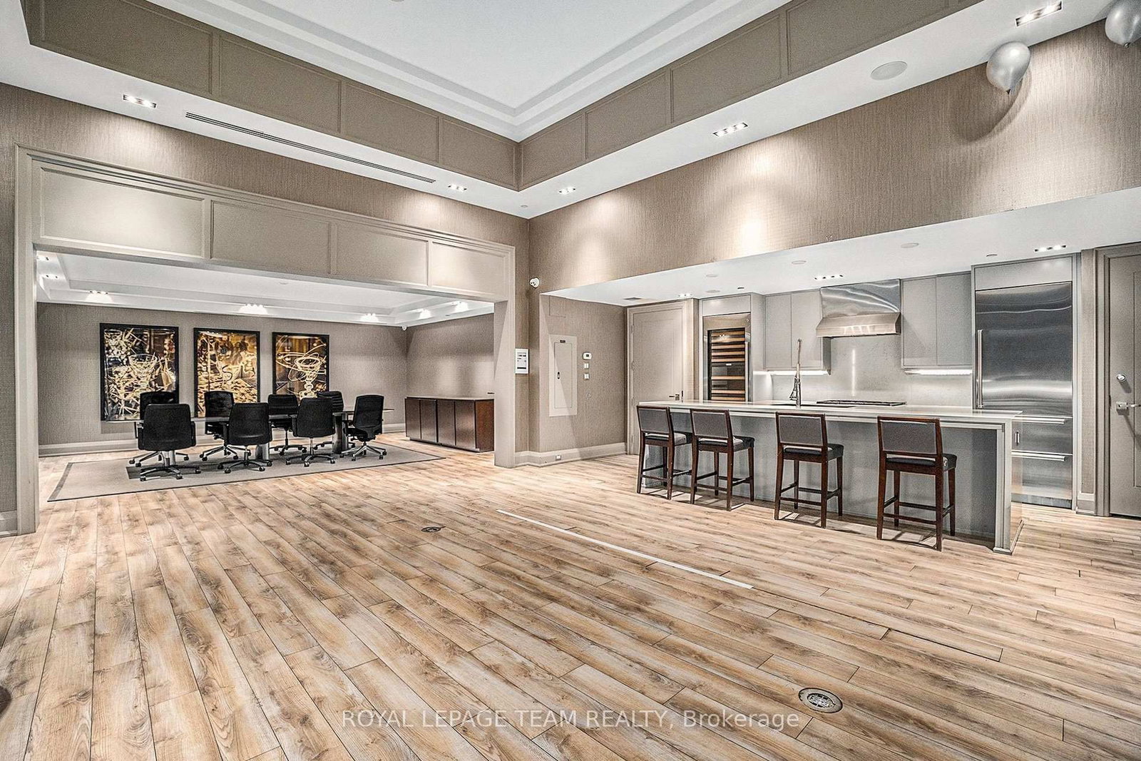 111 Champagne Avenue S, Unit 406 - Photo 30