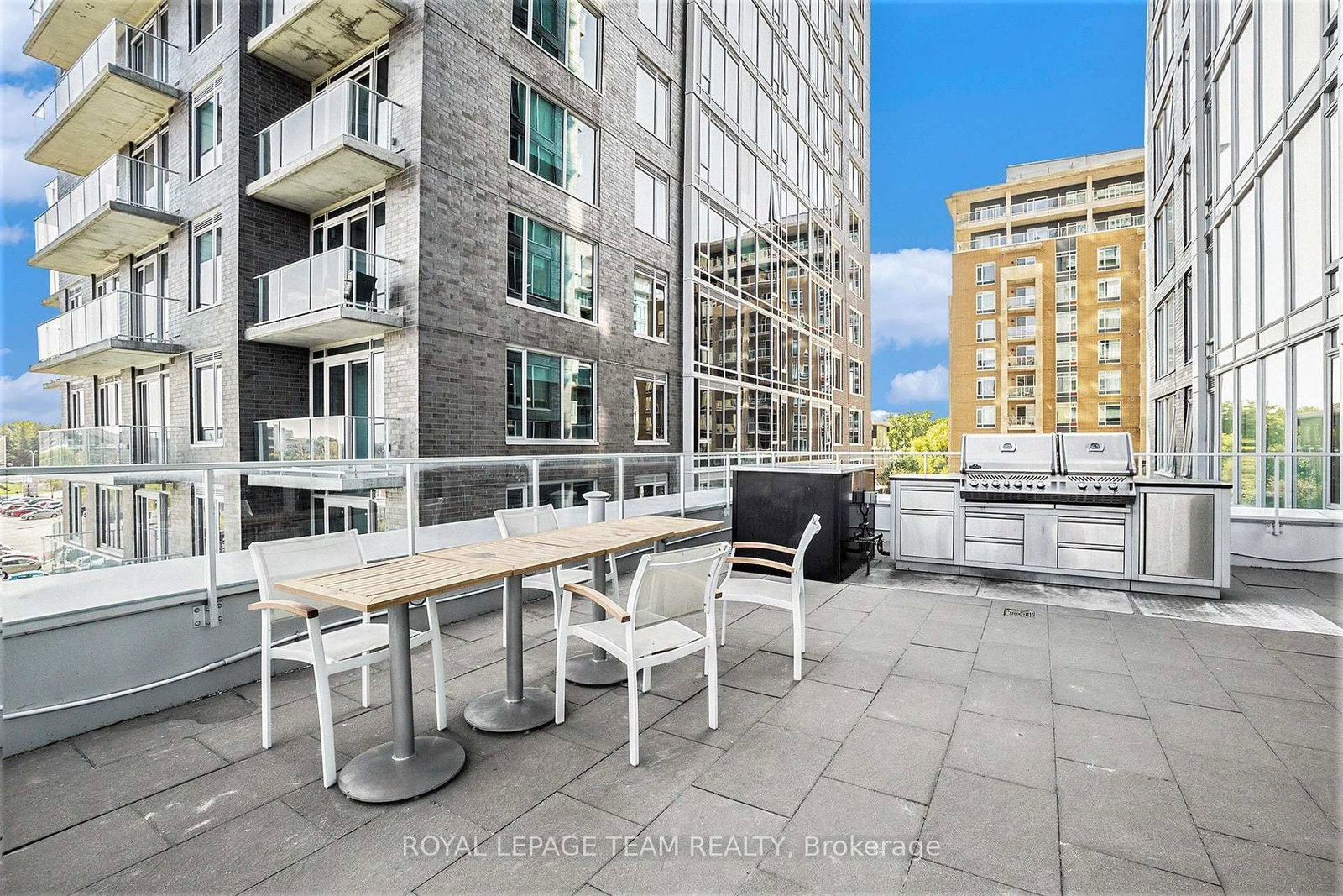 111 Champagne Avenue S, Unit 406 - Photo 31