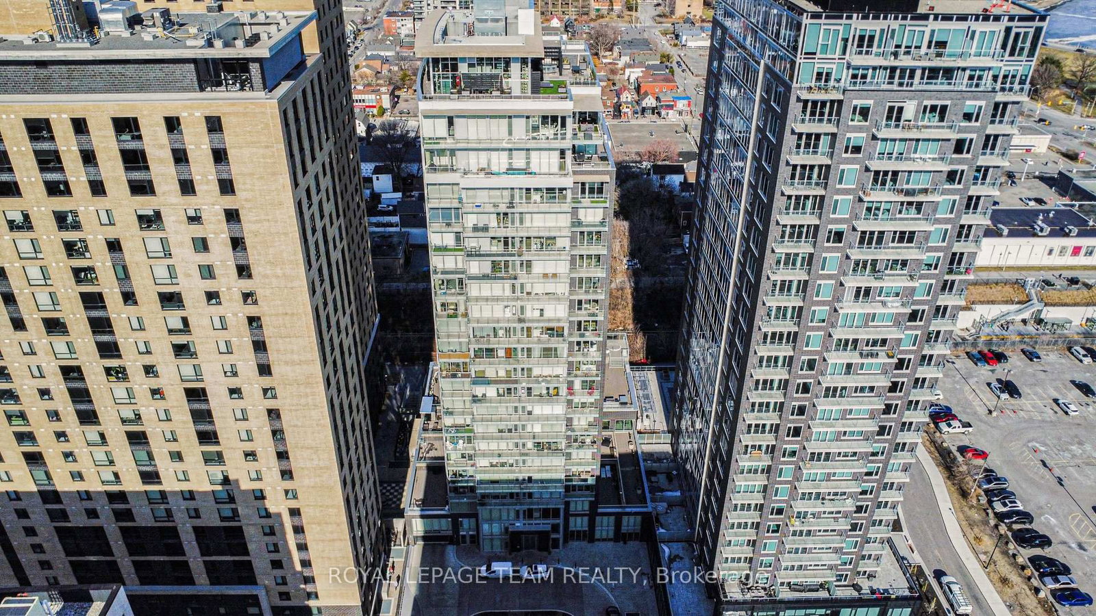 111 Champagne Avenue S, Unit 406 - Photo 34