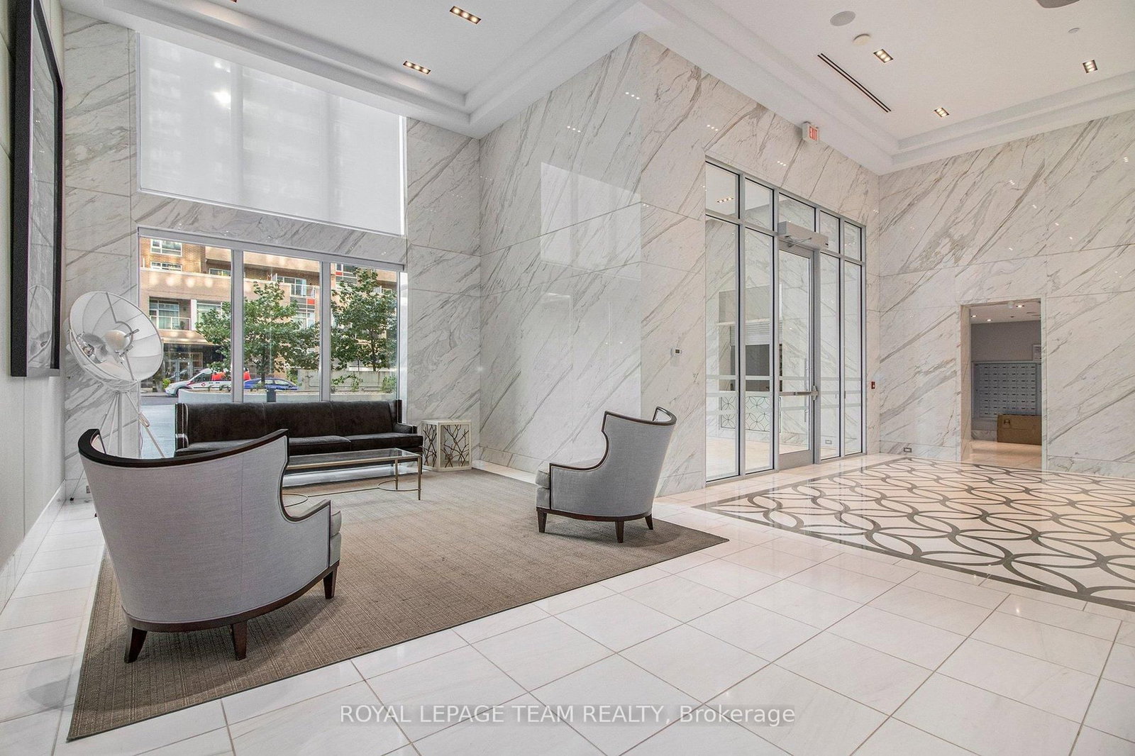 111 Champagne Avenue S, Unit 406 - Photo 6