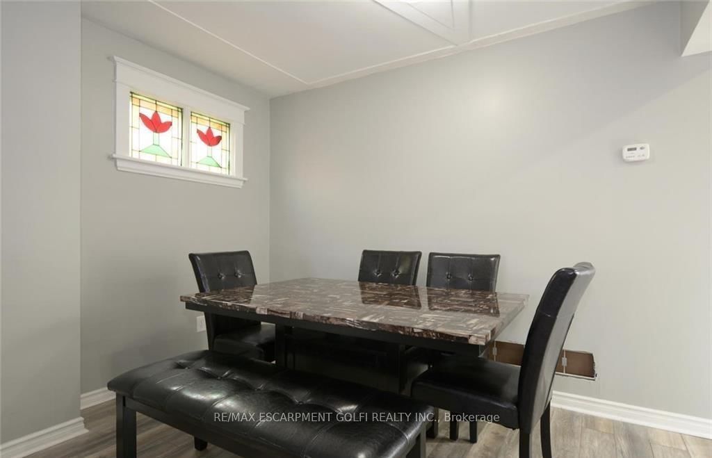 Detached House for sale at 166 Fairfield Avenue, Hamilton, Ontario, L8H 5H4 - Homeside - MLS: X12978212