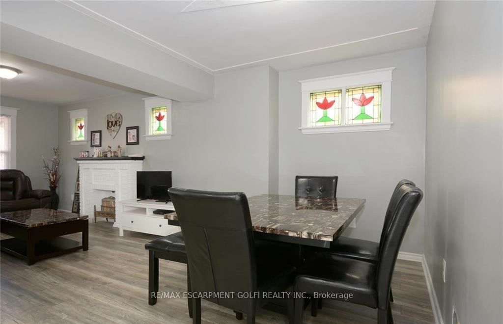 Detached House for sale at 166 Fairfield Avenue, Hamilton, Ontario, L8H 5H4 - Homeside - MLS: X12978212