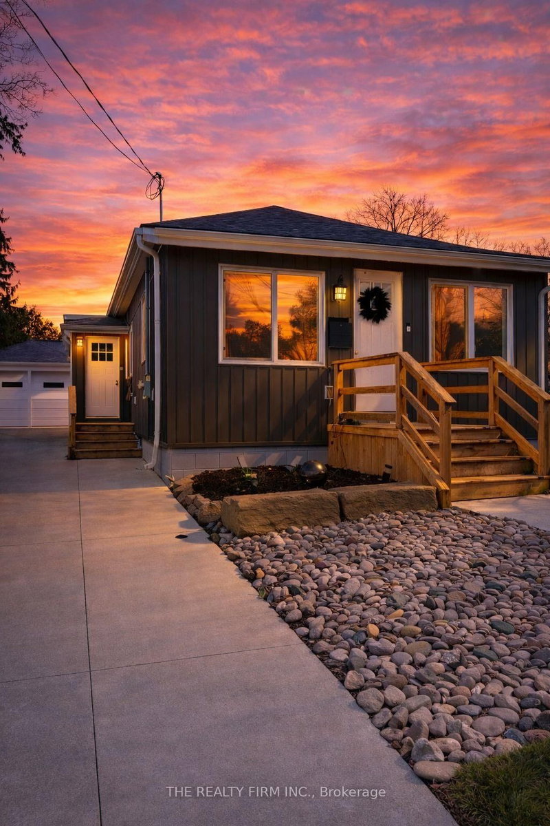 home for sale on 10 Fifth Avenue