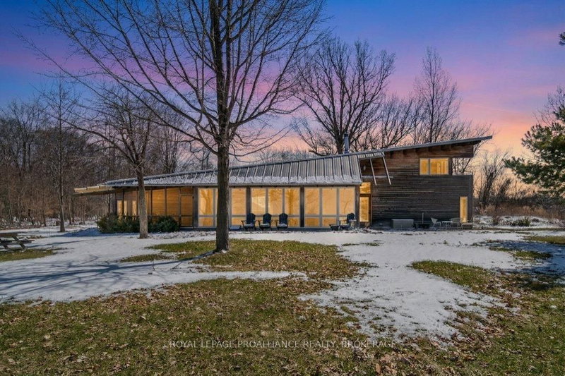 home for sale on 97A 12th Line Road