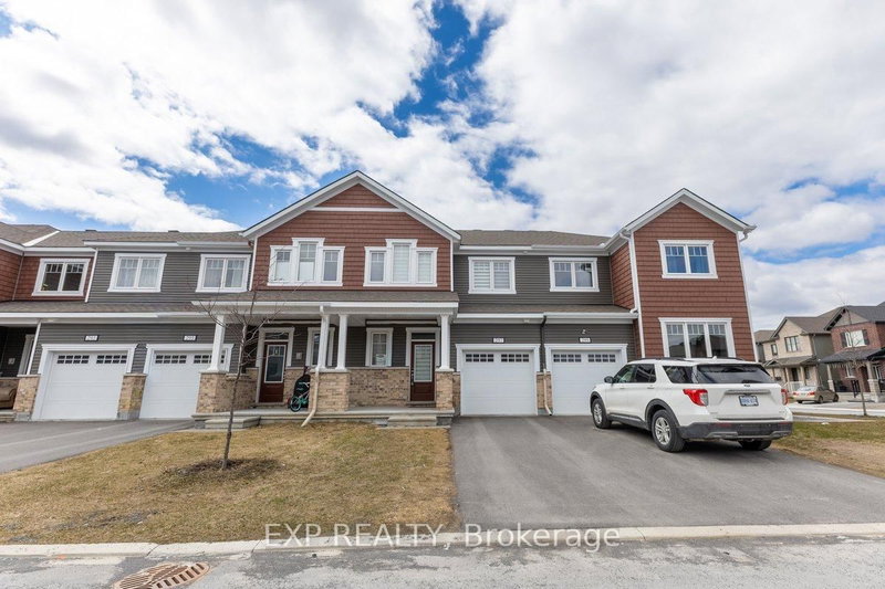 home for sale on 297 Billrian Crescent