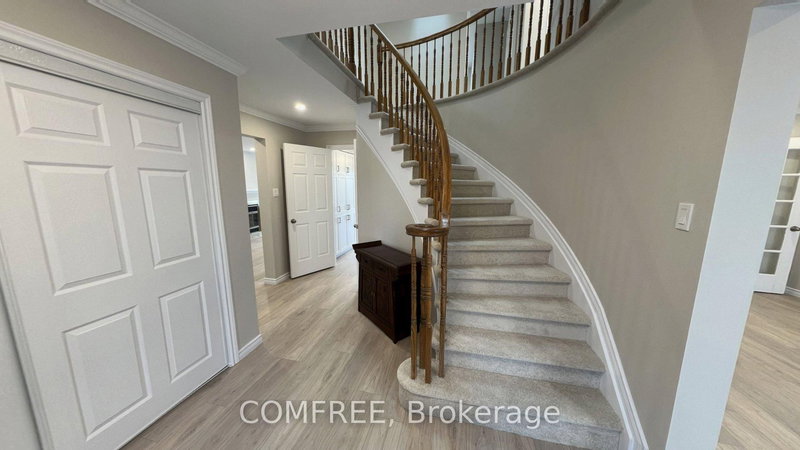 1320 Notting Hill Ave, Ottawa, K1V 6T4 | Image 3