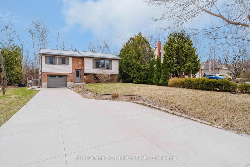 334 Tyendinaga Dr, Saugeen Shores, N0H 2L0 | Image 3