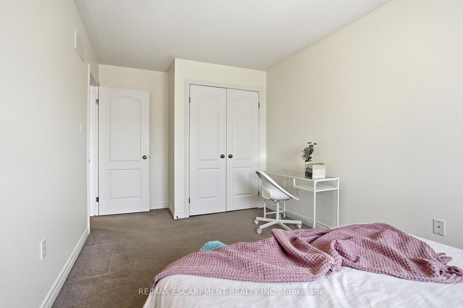 13 Marina Point Crescent - Photo 20