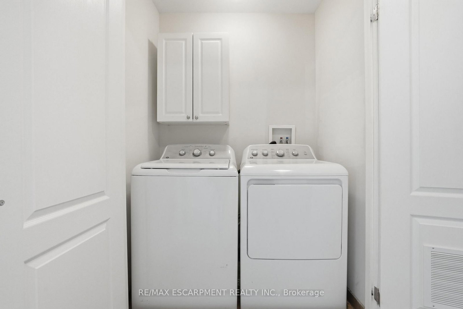 13 Marina Point Crescent - Photo 24