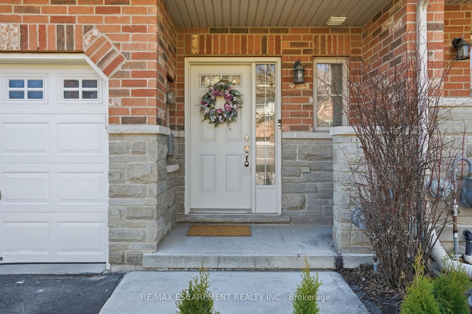 13 Marina Point Crescent - Photo 3