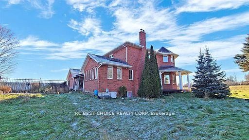 571 Hickory Beach Rd, Kawartha Lakes, K0M 1N0 | Image 2