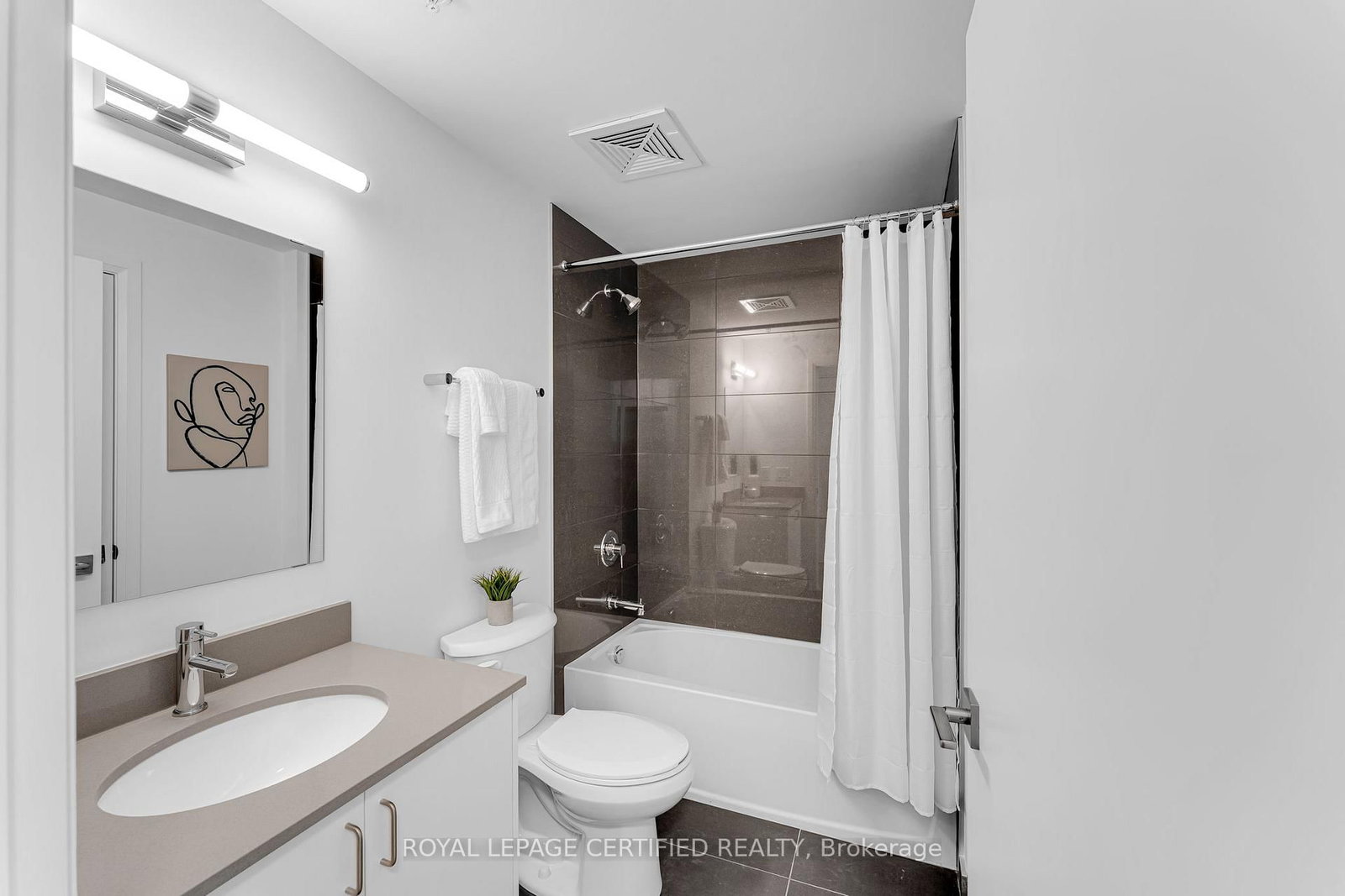 223 Princess Street, Unit 714 - Photo 13