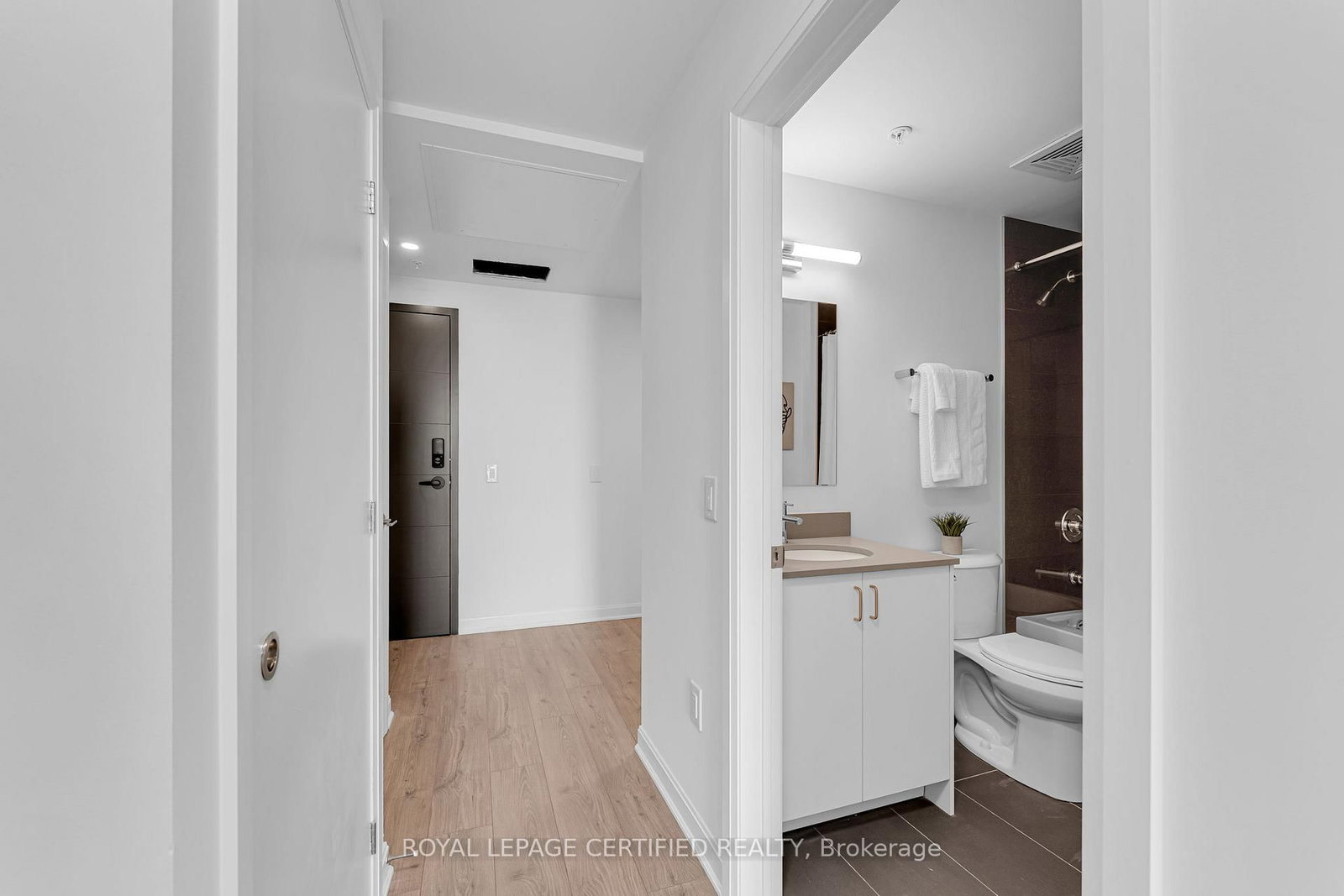 223 Princess Street, Unit 714 - Photo 20