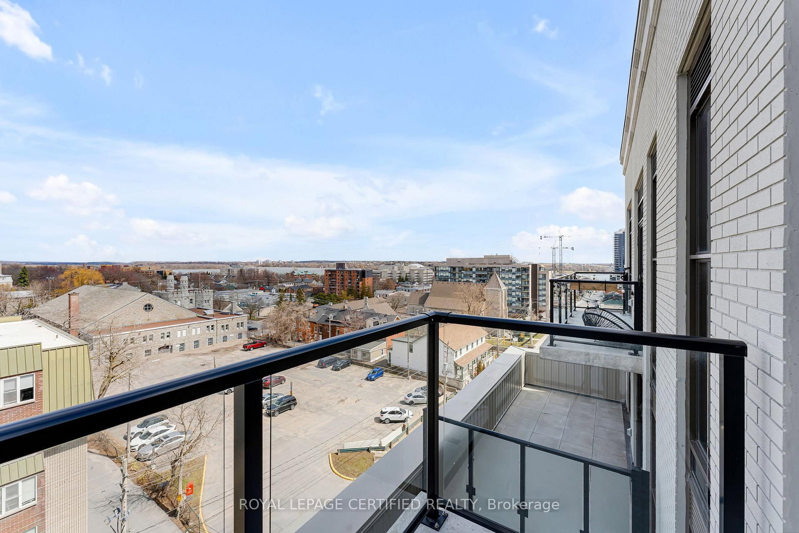 223 Princess Street, Unit 714 - Photo 30