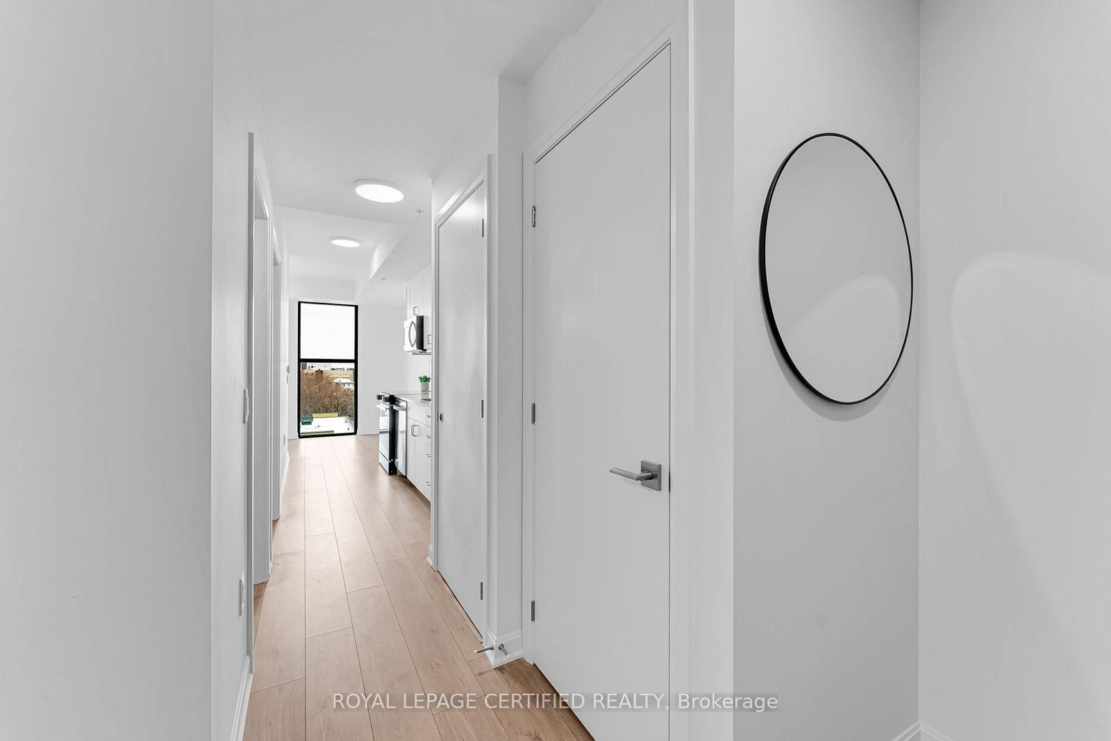 223 Princess Street, Unit 714 - Photo 9