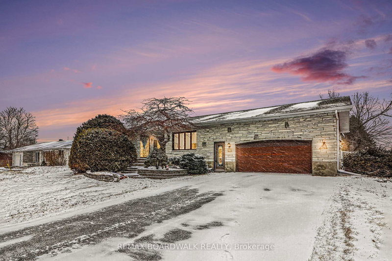 home for sale on 687 Duhamel Street