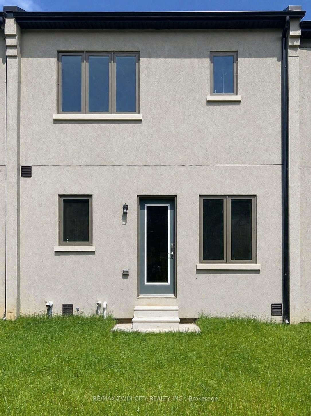 153 Flagg Avenue - Photo 18