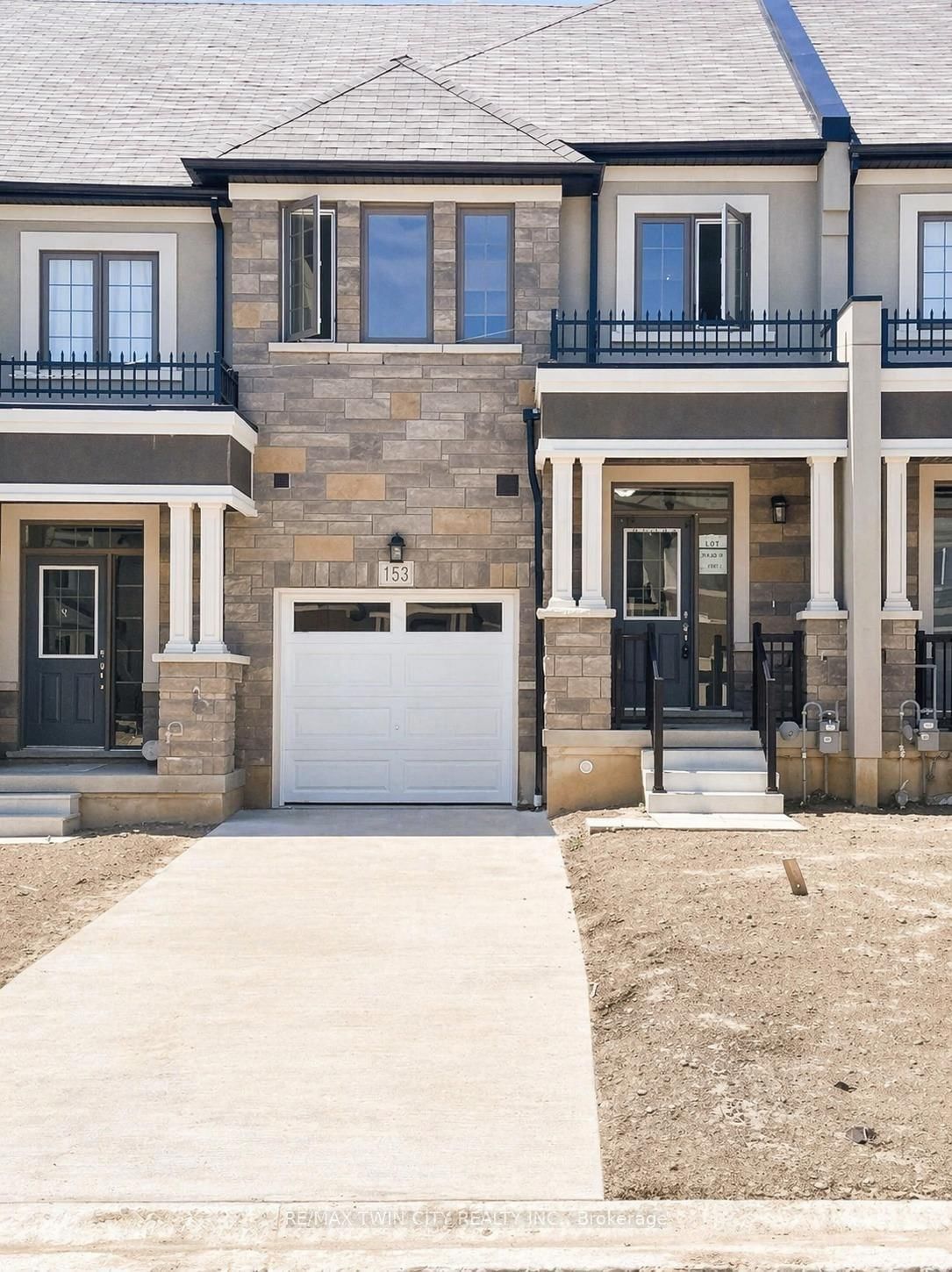 153 Flagg Avenue - Photo 2