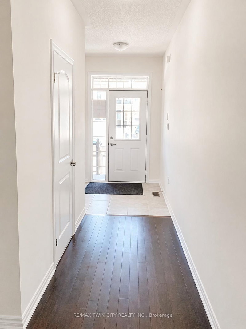 153 Flagg Ave, Brant, N3L 0K5 | Image 3