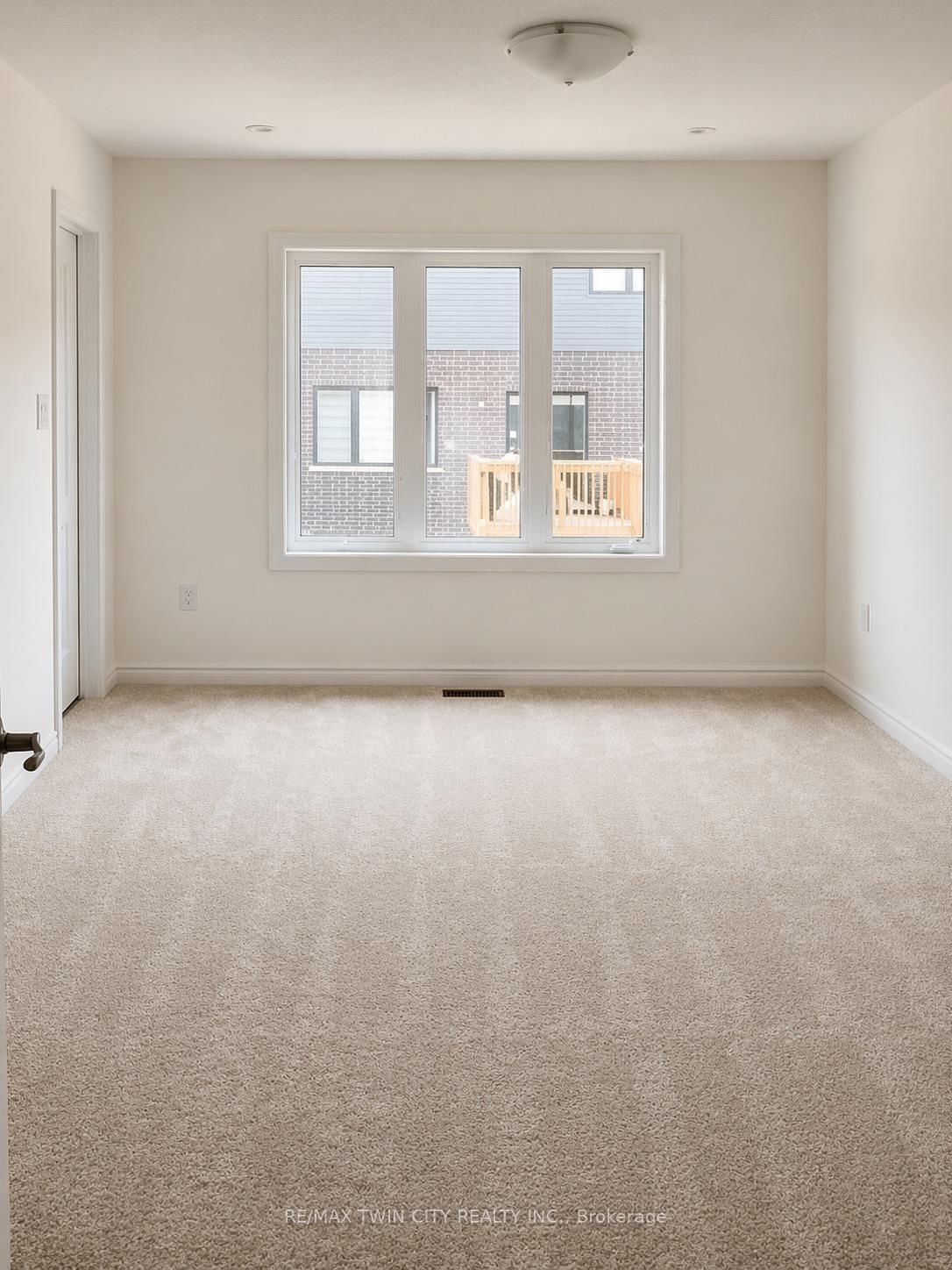 153 Flagg Avenue - Photo 7