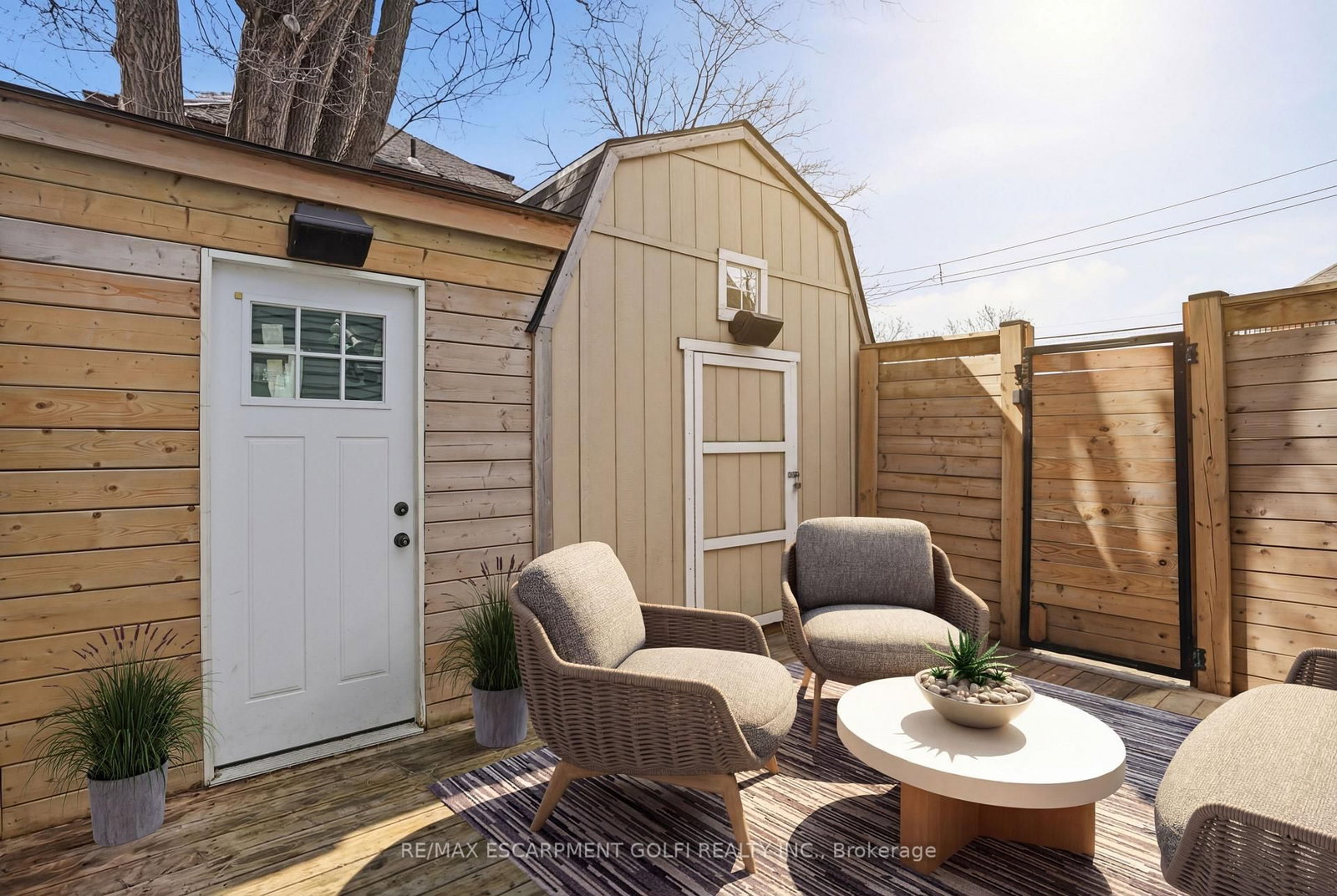 Detached House for sale at 172 Stinson Street, Hamilton, Ontario, L8N 1S9 - Stinson - MLS: X12978984