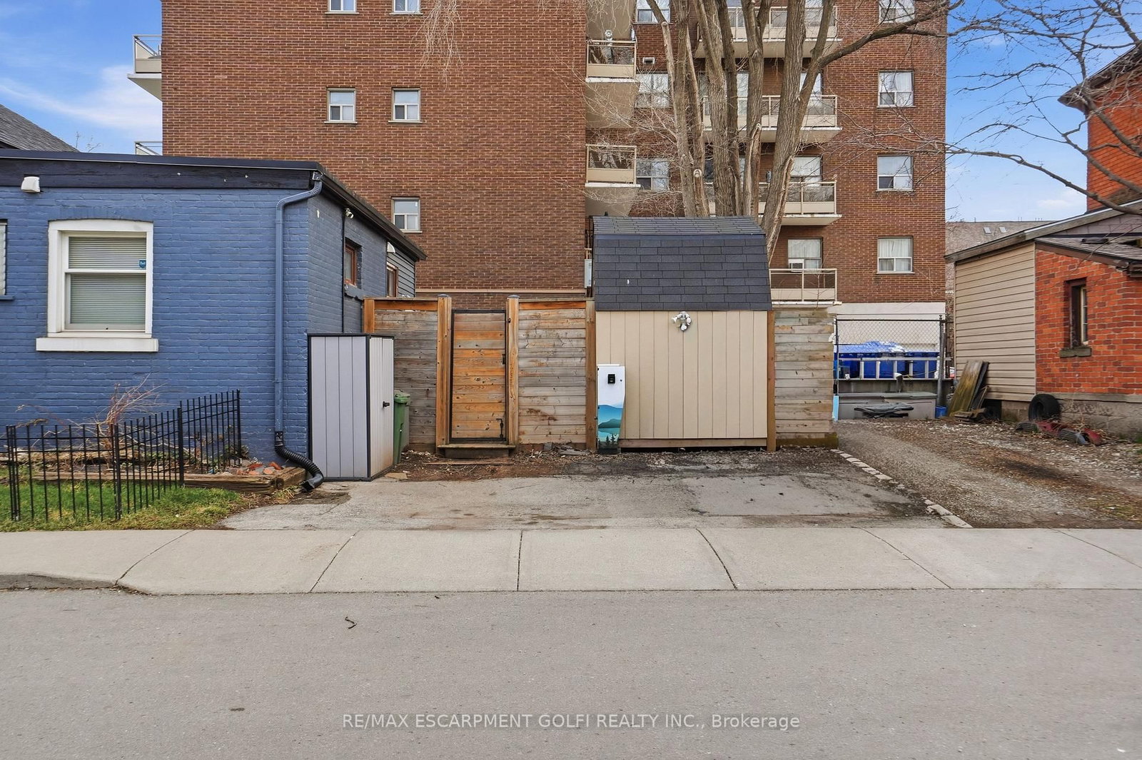 Detached House for sale at 172 Stinson Street, Hamilton, Ontario, L8N 1S9 - Stinson - MLS: X12978984