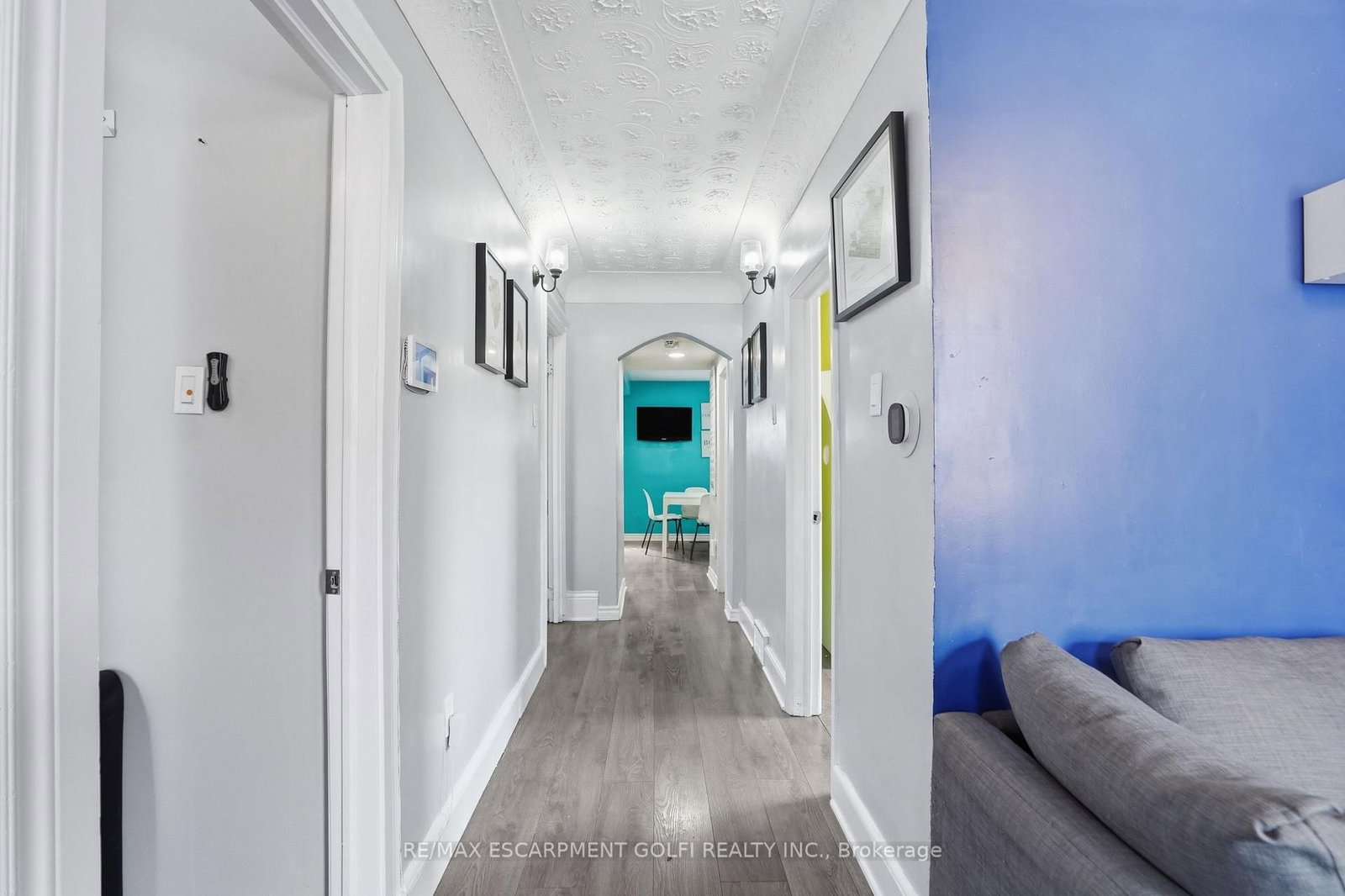 Detached House for sale at 172 Stinson Street, Hamilton, Ontario, L8N 1S9 - Stinson - MLS: X12978984