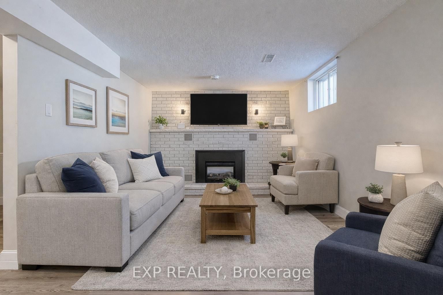 Detached House for sale at 4 Colgate Court, Hamilton, Ontario, L9C 6Z6 - Gilbert - MLS: X12978998