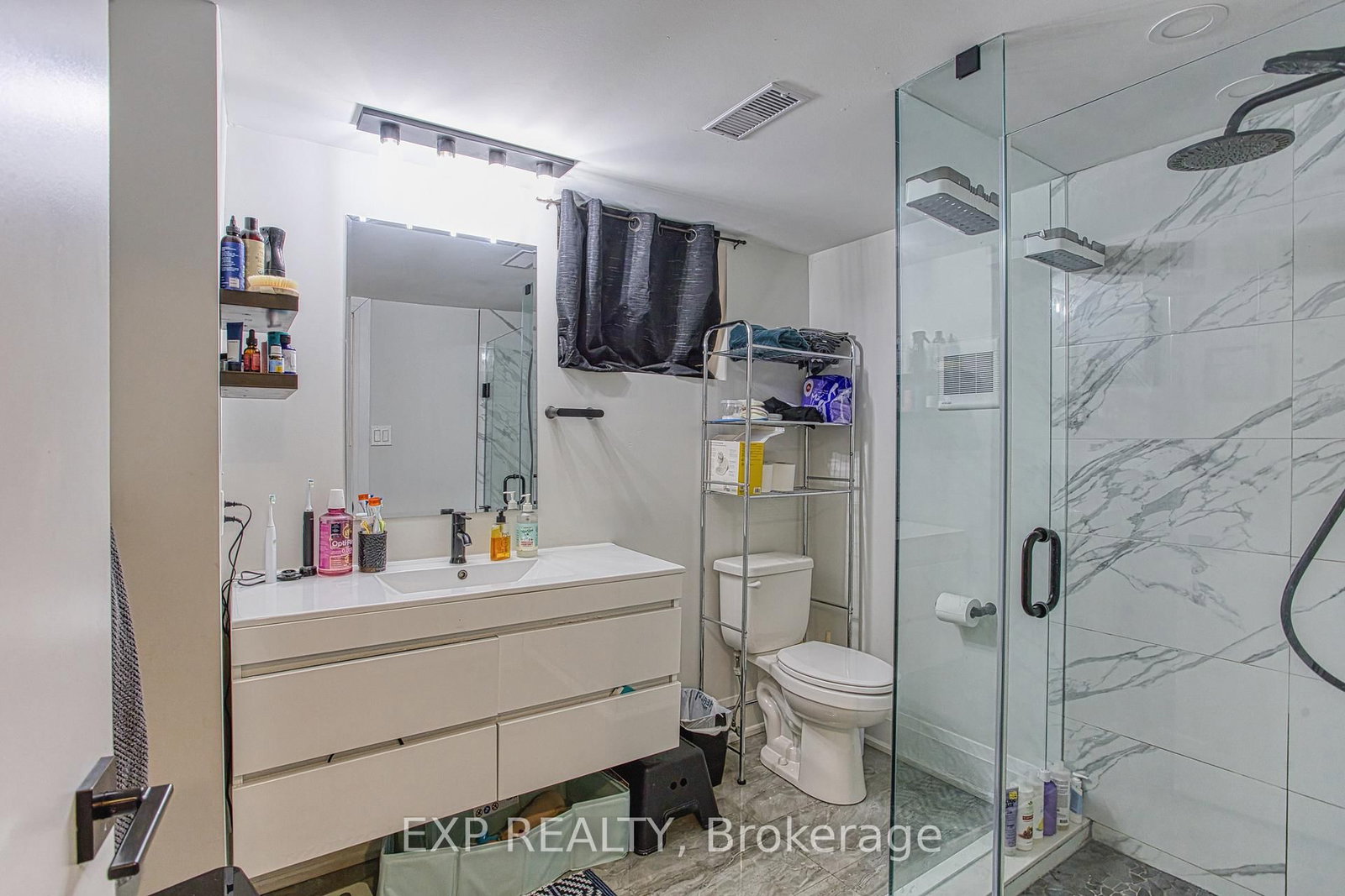 Detached House for sale at 4 Colgate Court, Hamilton, Ontario, L9C 6Z6 - Gilbert - MLS: X12978998