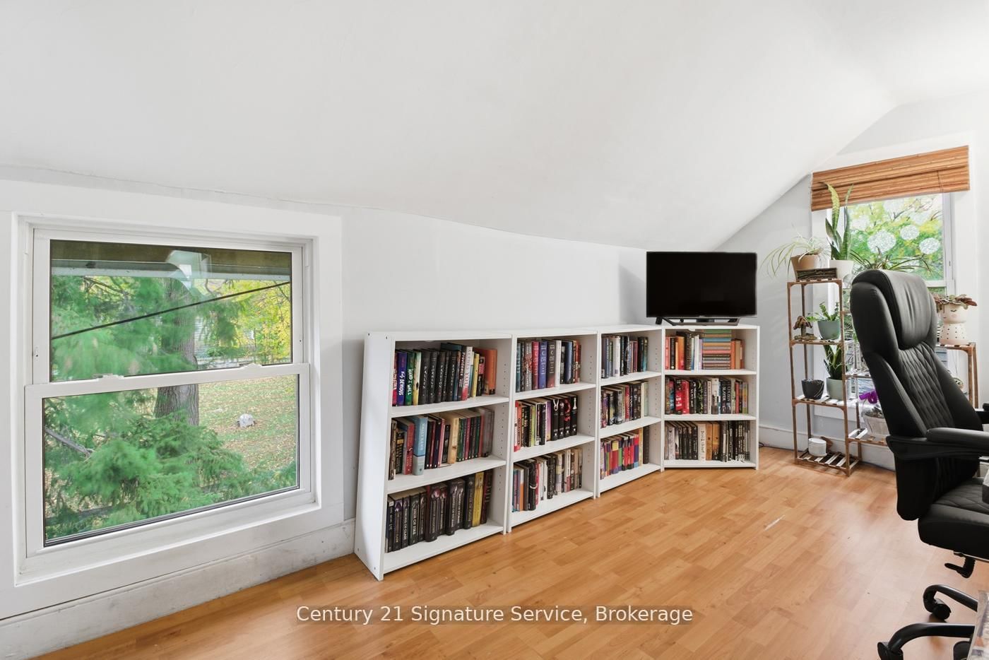 Detached House for sale at 3653 Dominion Road, Fort Erie, Ontario, L0S 1N0 - Ridgeway - MLS: X12979016