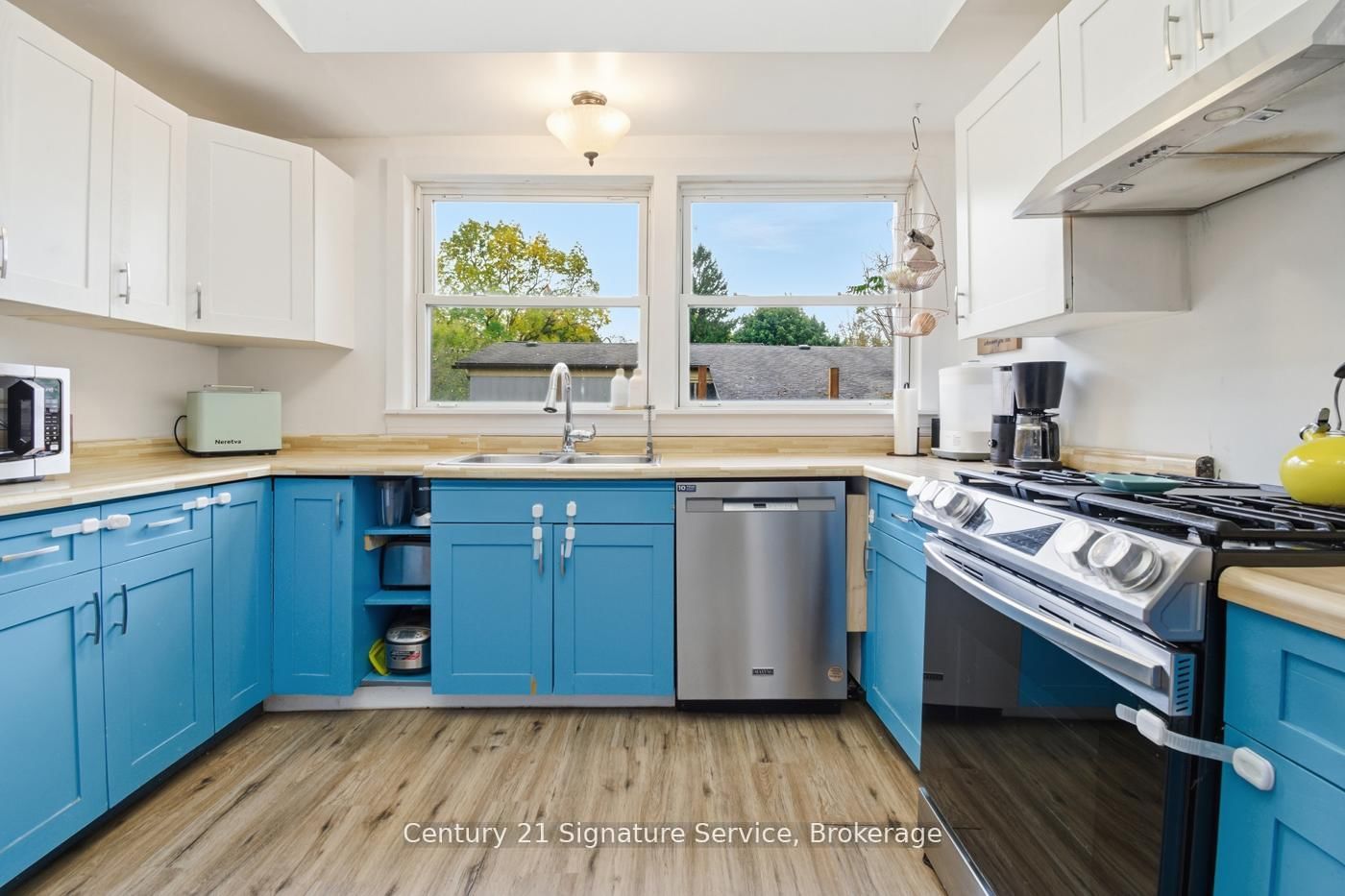 Detached House for sale at 3653 Dominion Road, Fort Erie, Ontario, L0S 1N0 - Ridgeway - MLS: X12979016