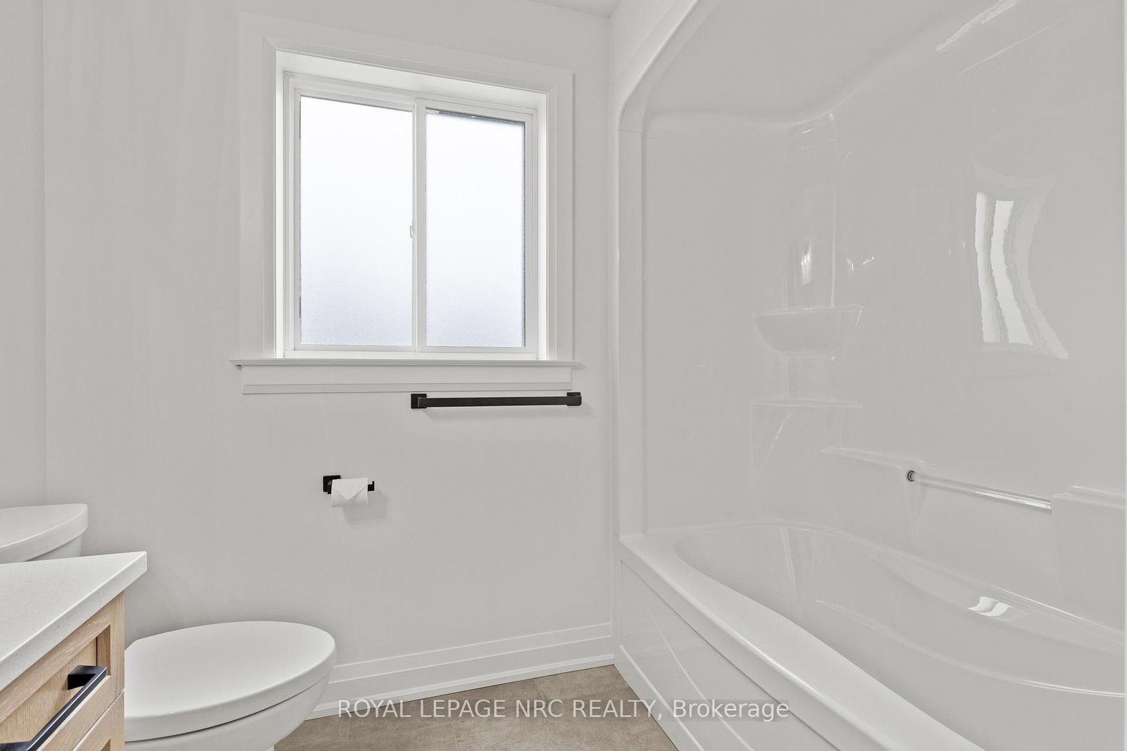 4705 Lee Avenue • Niagara Falls, ON photo 25