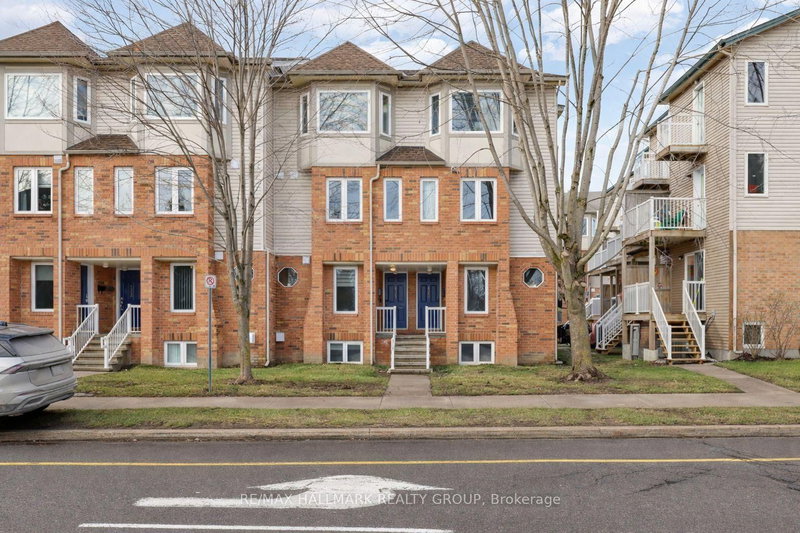 home for sale on 1344 Guthrie Street