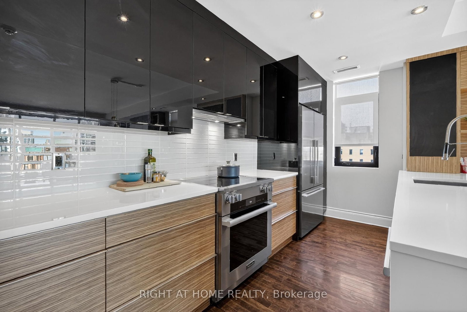 374 Cooper Street, Unit 901 - Photo 12