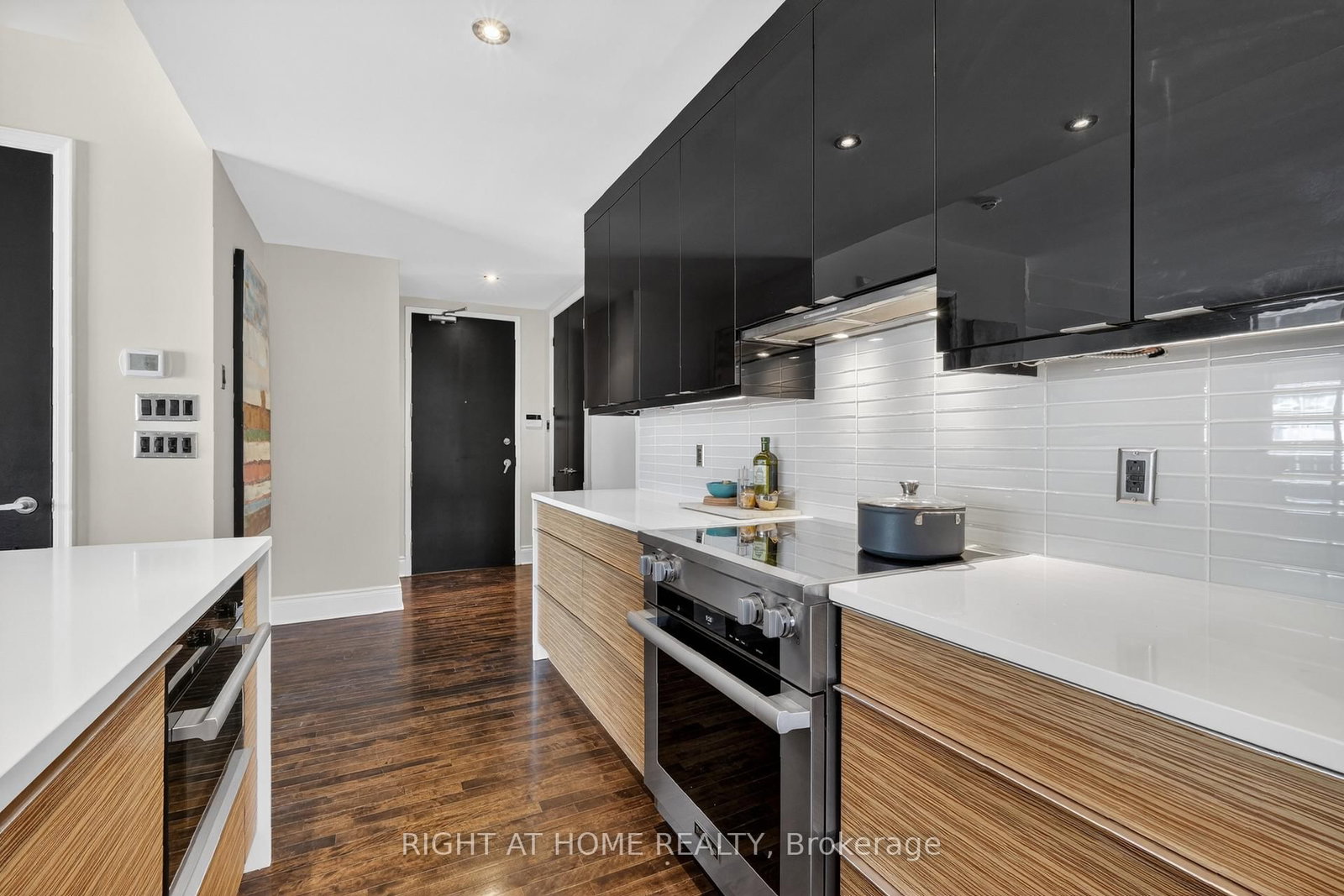 374 Cooper Street, Unit 901 - Photo 8