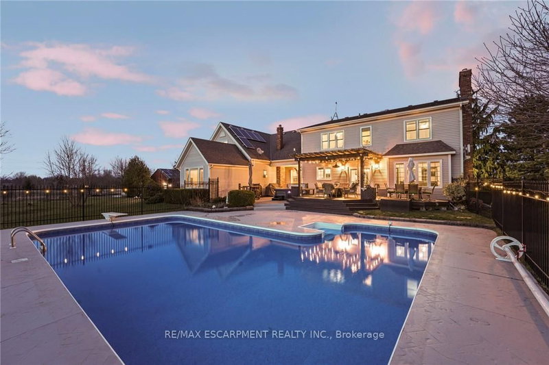 2330 Centre St, Pelham, L0S 1M0 | Image 2