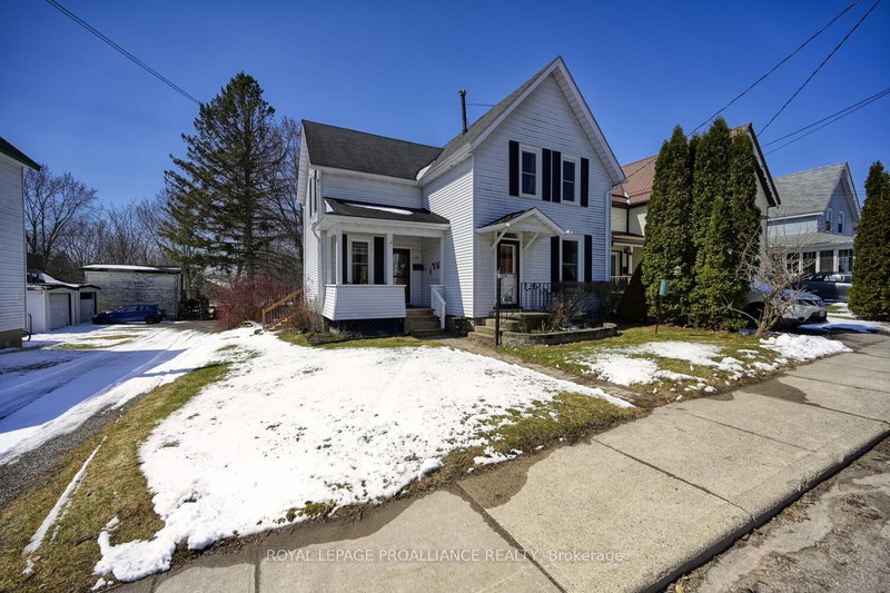 62 Beecher St, Brockville, K6V 5M3 | Image 2