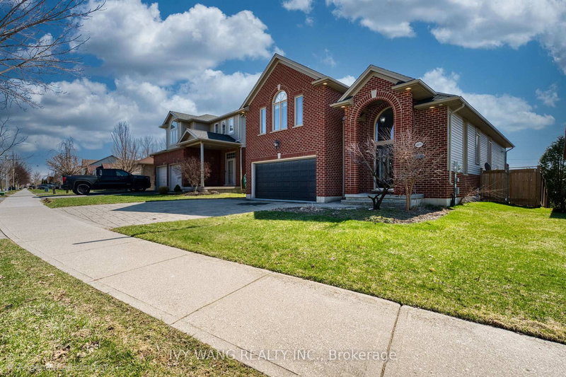 home for sale on 6675 Beattie Street