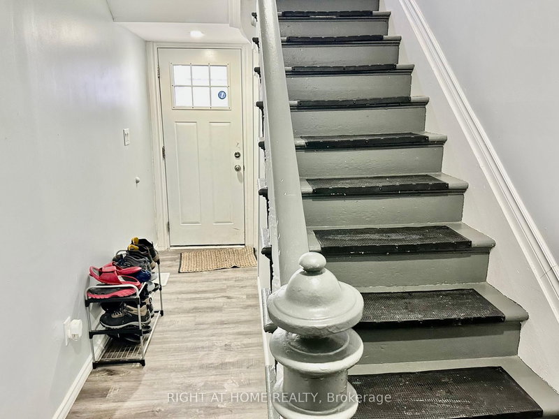 252 Robinson St, Norfolk, N3Y 1X5 | Image 3