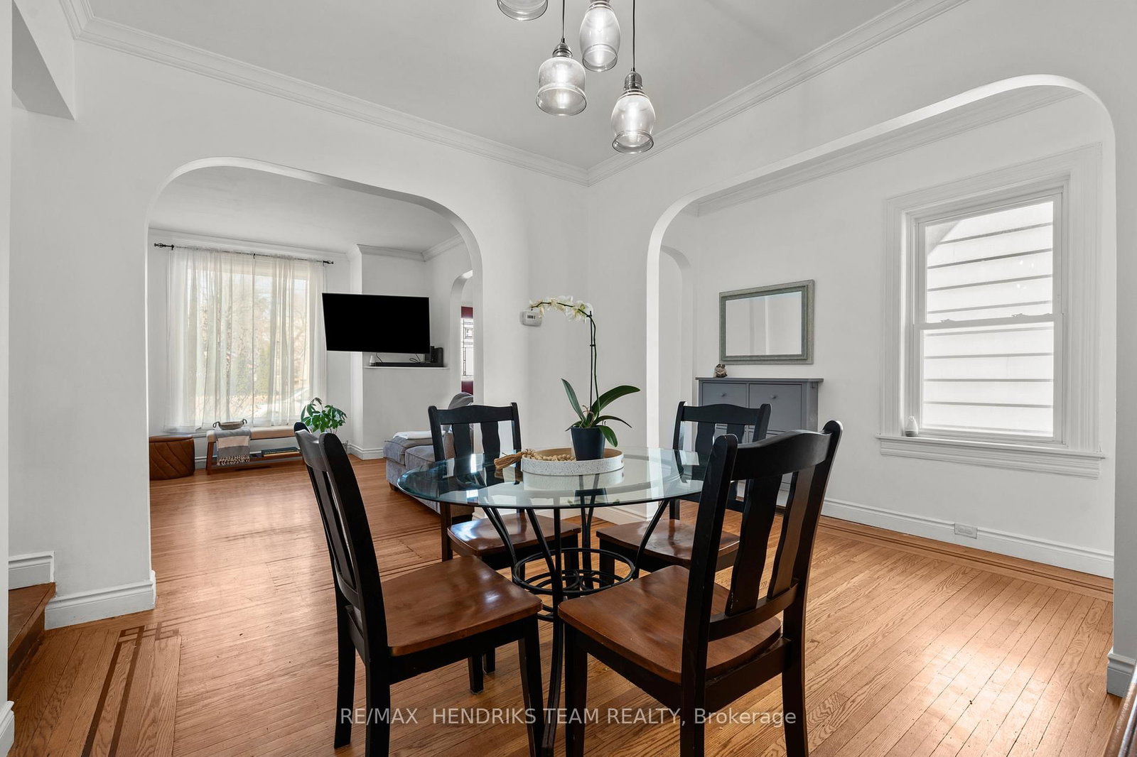 Detached House for sale at 192 Wood Street, Hamilton, Ontario, L8L 3Z1 - North End - MLS: X12979332