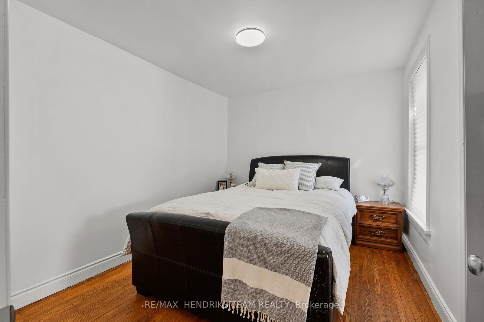 Detached House for sale at 192 Wood Street, Hamilton, Ontario, L8L 3Z1 - North End - MLS: X12979332