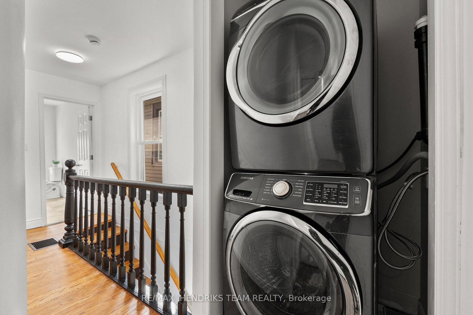 Detached House for sale at 192 Wood Street, Hamilton, Ontario, L8L 3Z1 - North End - MLS: X12979332