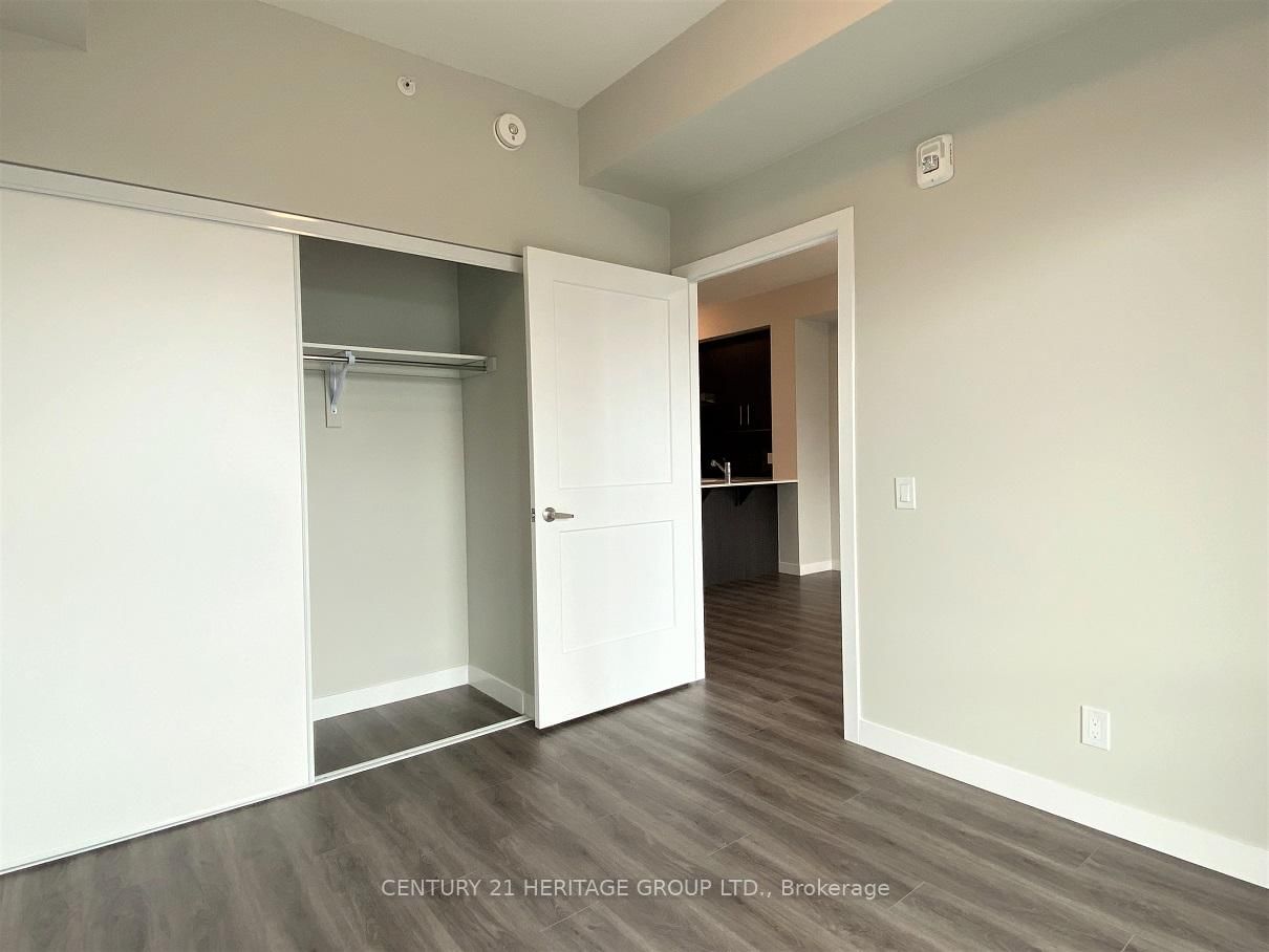 15 Queen Street S, Unit 1513 - Photo 13