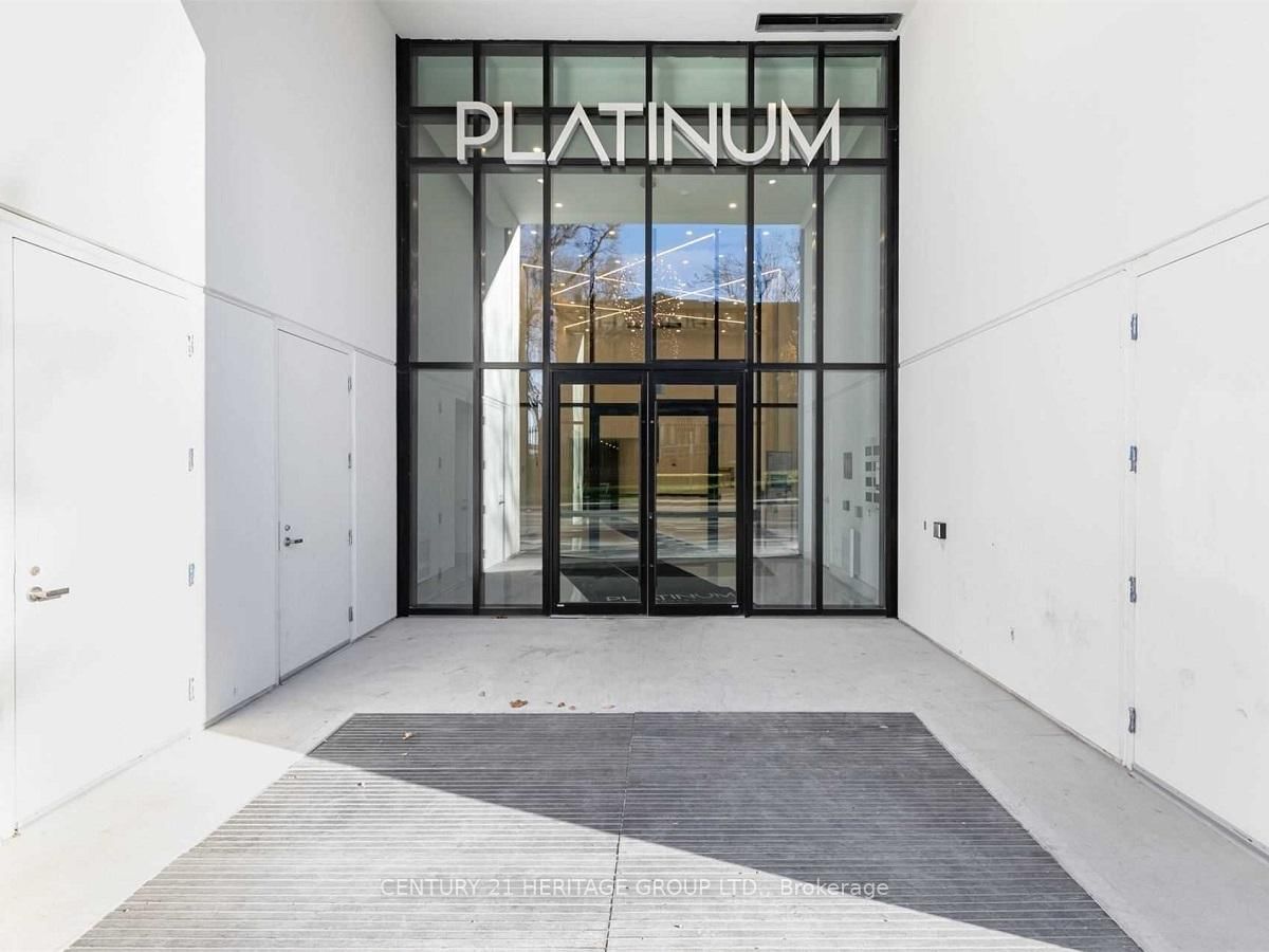 15 Queen Street S, Unit 1513 - Photo 3